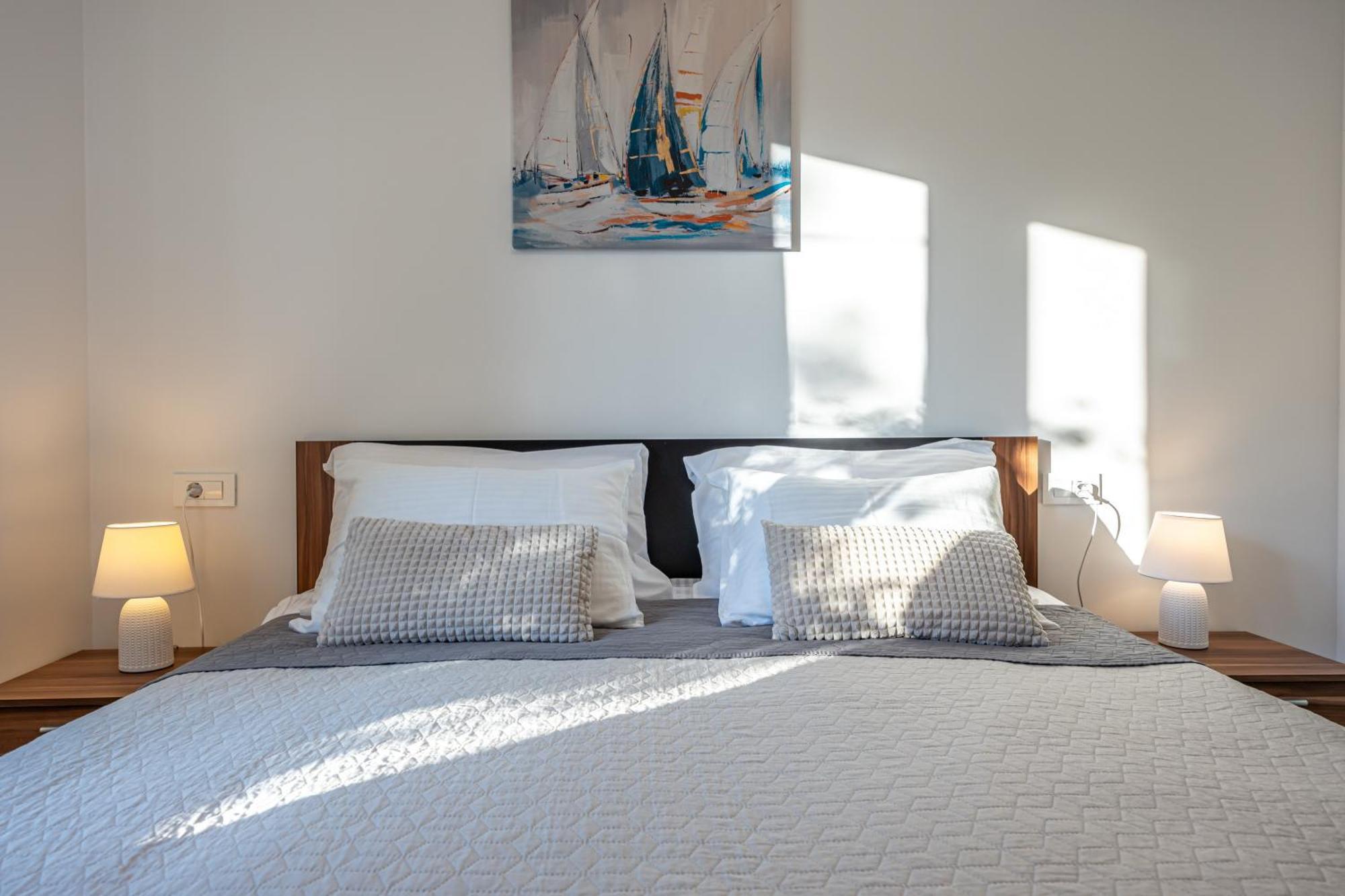 Luxury Villas White Sails Pinezići Εξωτερικό φωτογραφία