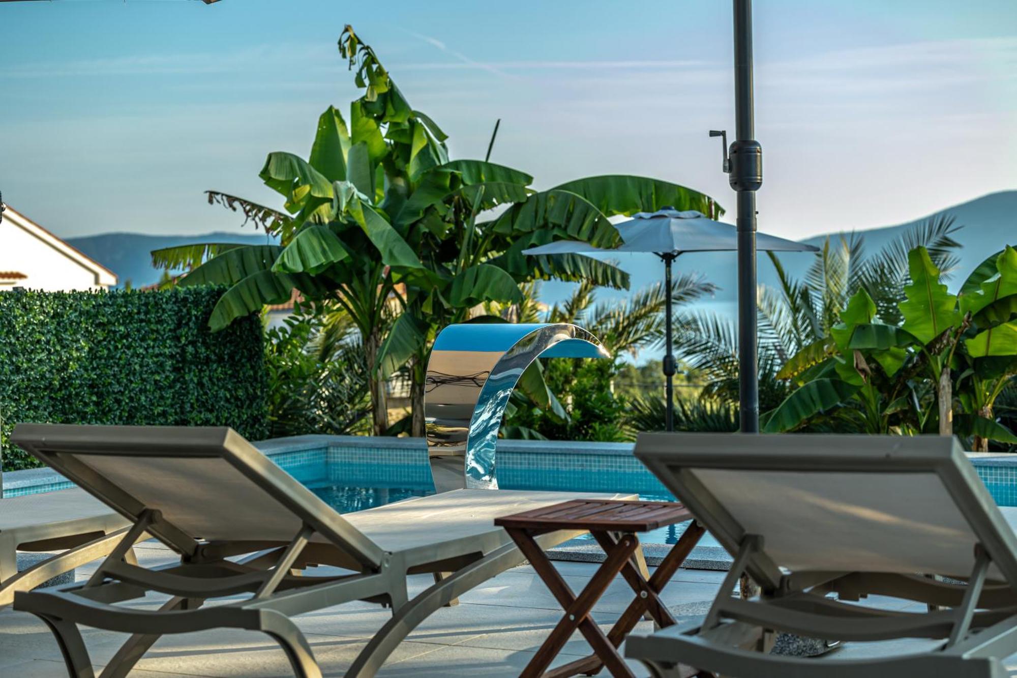 Luxury Villas White Sails Pinezići Εξωτερικό φωτογραφία