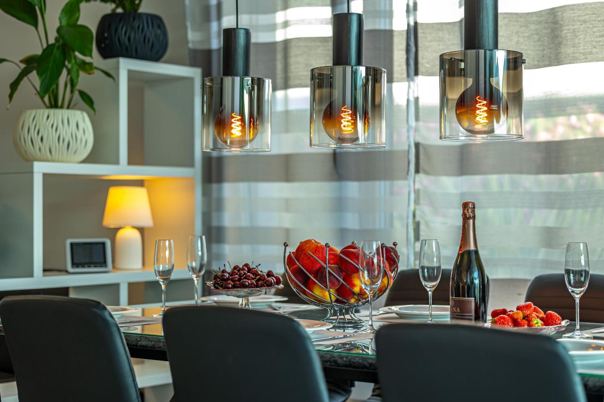 Luxury Villas White Sails Pinezići Εξωτερικό φωτογραφία