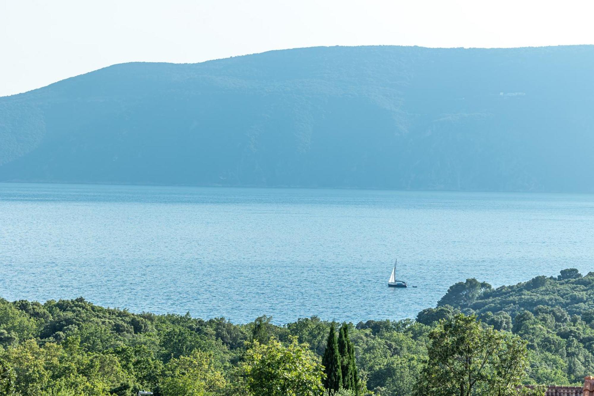 Luxury Villas White Sails Pinezići Εξωτερικό φωτογραφία